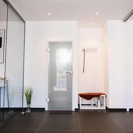Luxx Bc, Erleben Sie Biberach In Diesem Stilvollem Mit Charme Und Komfort Lejlighed