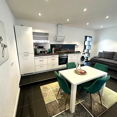Appartement Luxx Home Bc, Klimaanlage -Erleben Sie Biberach In Diesem Stilvollem Bungalow Mit Charme Und Komfort *